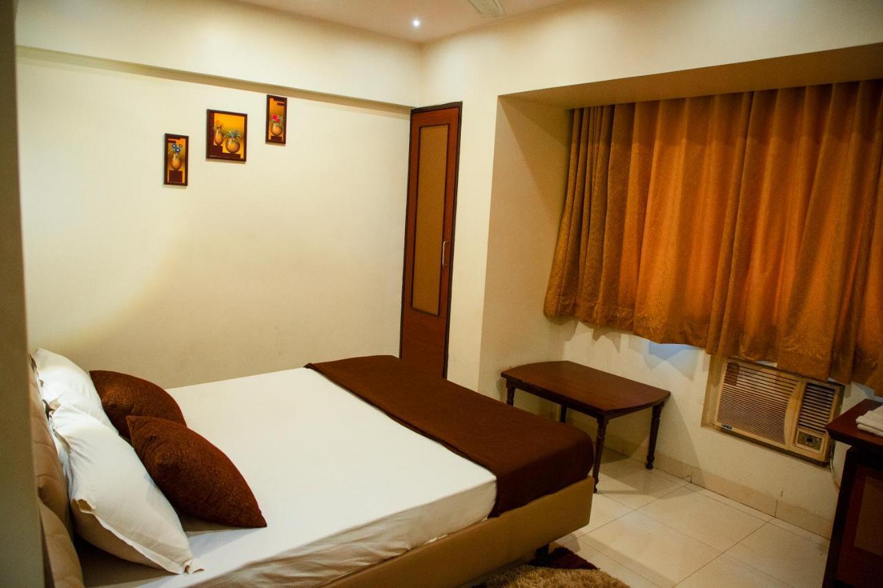 Hotel Ashoka Mire Buitenkant foto