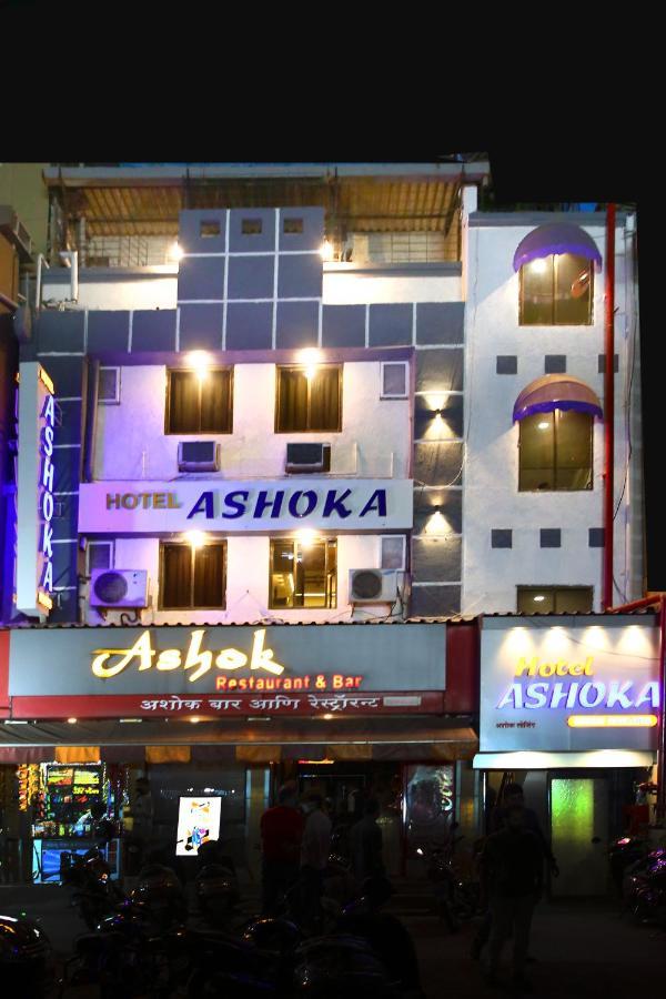 Hotel Ashoka Mire Buitenkant foto